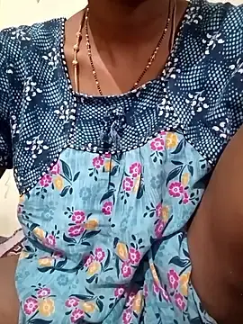 Stripchat Live Sex Cam of Kavya5500