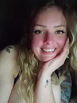 Stripchat Live Sex Cam of Bridgette03
