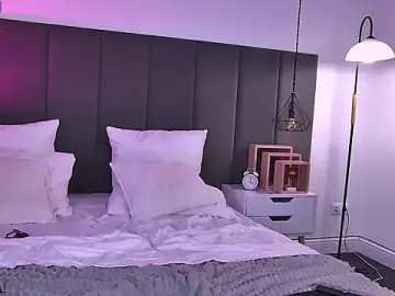 Stripchat Live Sex Cam of Raven_Crowe
