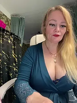 Stripchat Free Porn Cam of Sweet-blonde