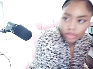 Stripchat Free Porn Cam of BriannaBrave