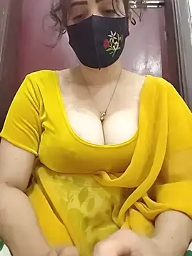Stripchat Live Sex Cam of Saanvi-Sen