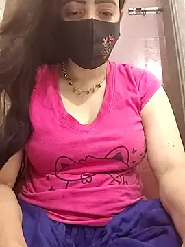 Stripchat Sex Cam of Saanvi-Sen