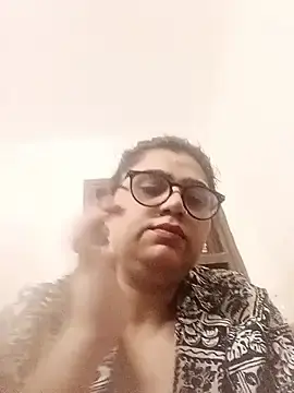 Stripchat Free Porn Cam of yourchahat27
