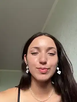 Stripchat Free Porn Cam of DollyTall
