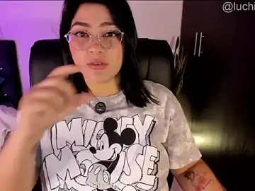 Stripchat Sex Cam of lucy26_