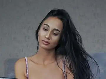 Stripchat Adult Webcam of LexxyBloom