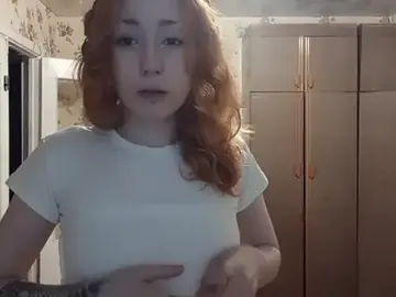 Stripchat Sex Cam of YaniraHeneisen