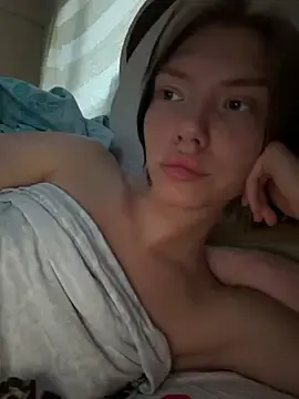 Stripchat Live Sex Cam of Lisaaa_Alisa