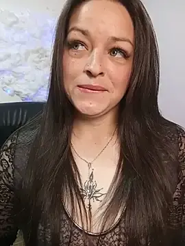 Stripchat Live Sex of Isa_bluee