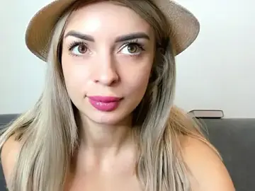Stripchat Sex Cam of _ellen_meow_