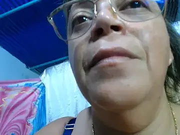 Stripchat Sex Cam of alina_maturehot