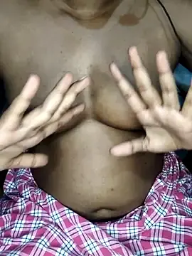 Stripchat Free Porn Cam of Nivi_telugutami_
