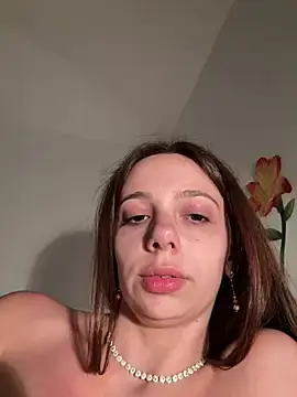 Stripchat Live Sex of Aisha_Bee