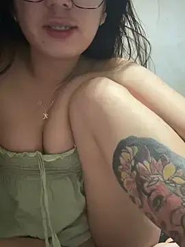 Stripchat Watch Live Sex Cams of ilovetattoo15