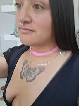 Stripchat Live Porn of selenahotfire