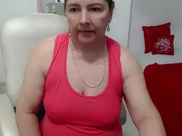Stripchat Adult Webcam of leonela_69