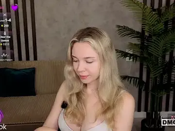 Stripchat Best Webcam of Holl1Would