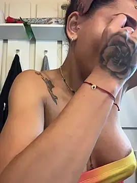 Stripchat Adult Video Chat of PlayfulShow