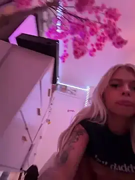 Stripchat Free Porn Cam of Terribletabby