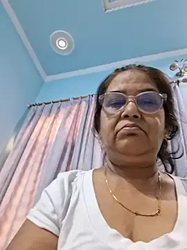 Stripchat Sex Cam of Priya-696