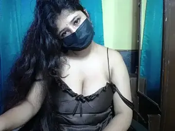 Stripchat Adult Webcam of -Queenie