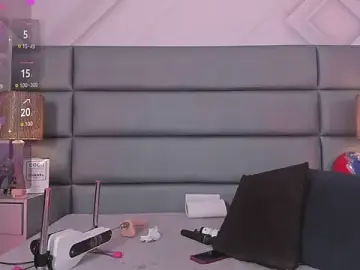 Stripchat Best live sex cam show of AlexaFoxx_