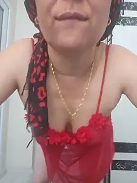 Stripchat Free Porn Cam of Firuze3739