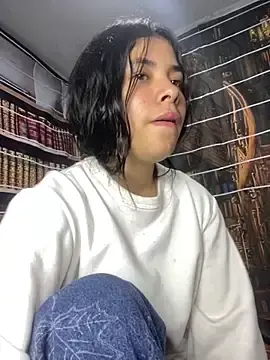 Stripchat Watch Live Sex Cams of LittleMissEve_
