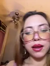 Stripchat Watch Live Sex Cams of HoneyAndFlowers21