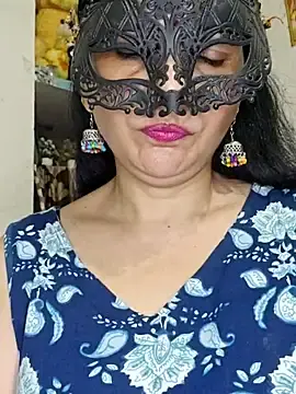 Stripchat Live Sex Cam of BhabhiPooja69