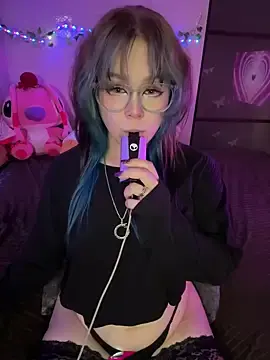 Stripchat Watch Live Sex Cams of MaddisonHaas