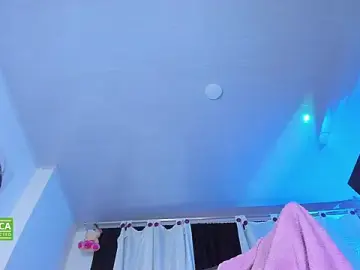 Stripchat Free Porn Cam of valen_pretty