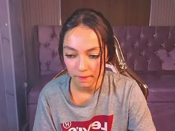 Stripchat Free Porn Cam of Cinnamon_b
