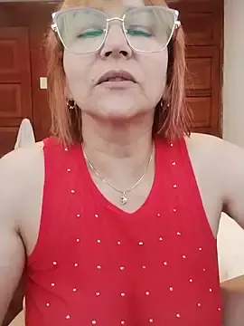 Stripchat Live Sex Cam of vitaminafranccesca