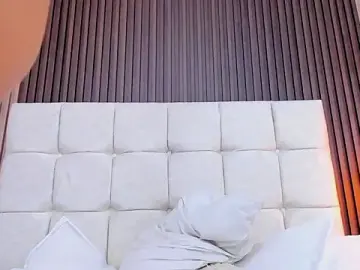 Stripchat Free Live Porn of Miaa_Gold