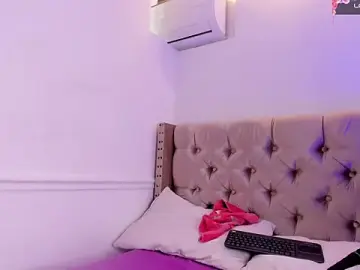 Stripchat Adult Webcam of ArianaaGrace
