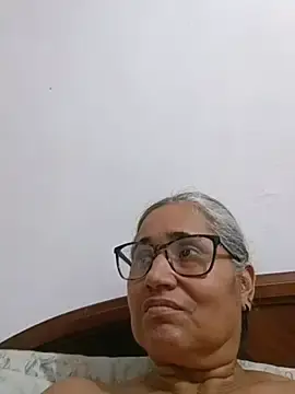 Stripchat Adult Webcam of _candi