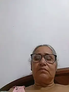 Stripchat Live Sex Cam of _candi