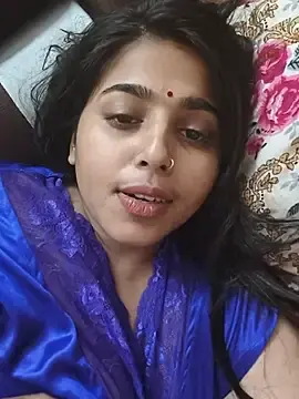 Stripchat Watch Live Sex Cams of Cute-Simmi69