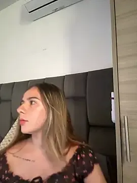 Stripchat Private Sex Chat of AllieYourGirl