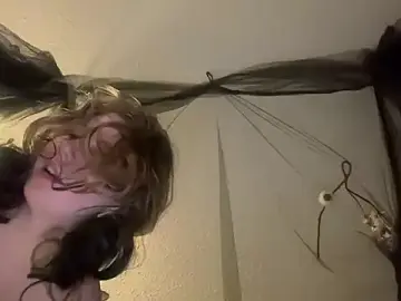 Stripchat Sex Cam of ellababee