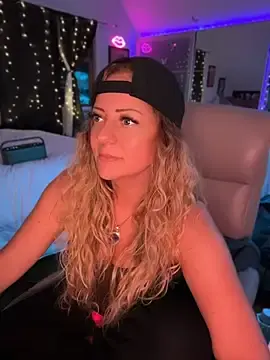 Stripchat Sex Cam of sage_love