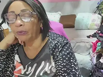 Stripchat Adult Webcam of Mrs_mommy_