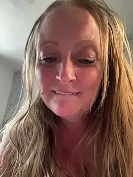 Stripchat Sex Chat of HoneyBluex