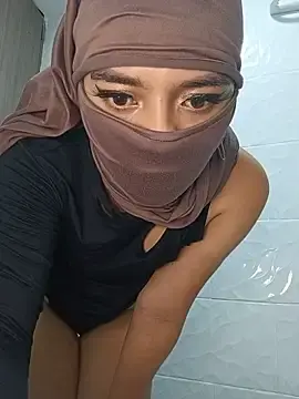 Stripchat Adult Video Chat of Samira_1