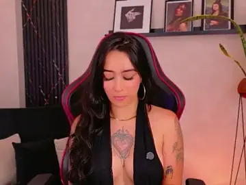 Stripchat Sex Cam of EmmyEvans1