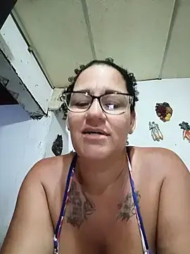 Stripchat Sex Cam of tugordita-hot