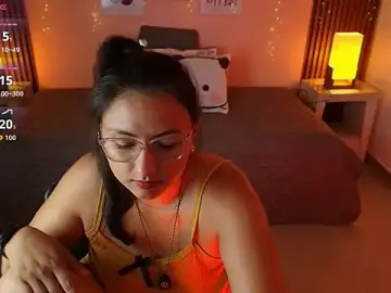 Stripchat Nude Webcam of katty_collet