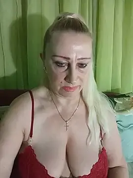 Stripchat Sex Cam of Esenia505